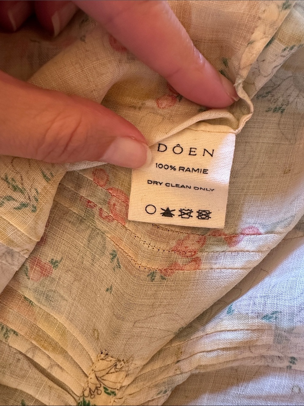 Doen Narcissa Top in Orchard Bloom - Picture 4 of 5